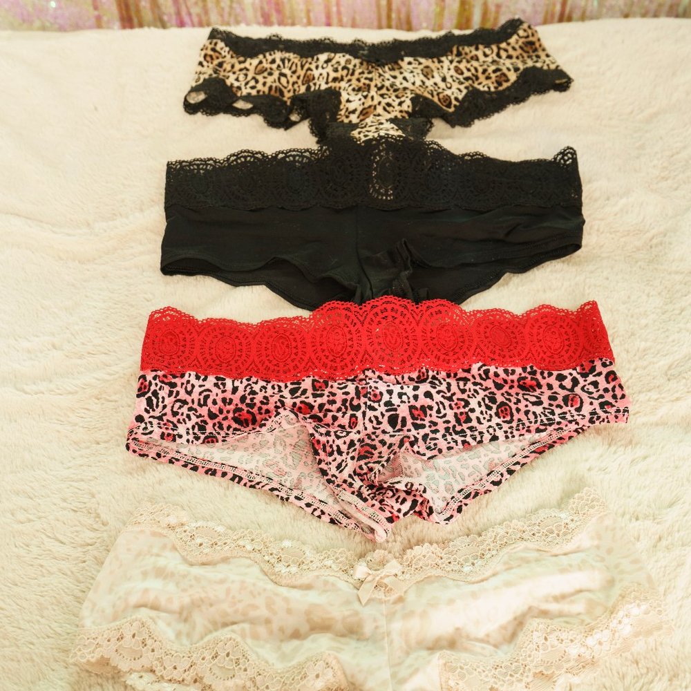 Victoria's Secret Hiphugger Panty Set